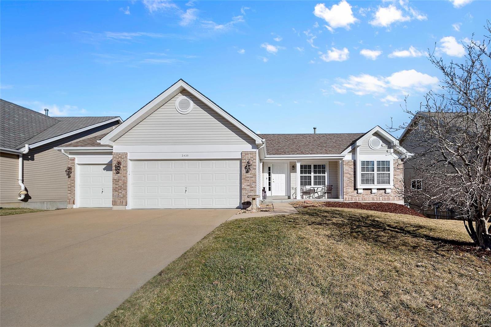 2435 Driftwood Court Property Photo 3