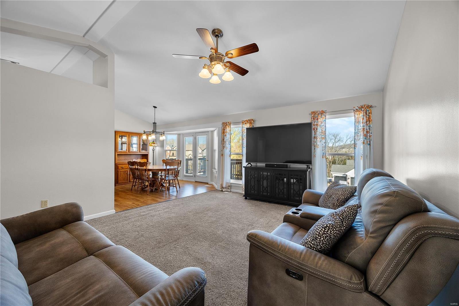 2435 Driftwood Court Property Photo 10
