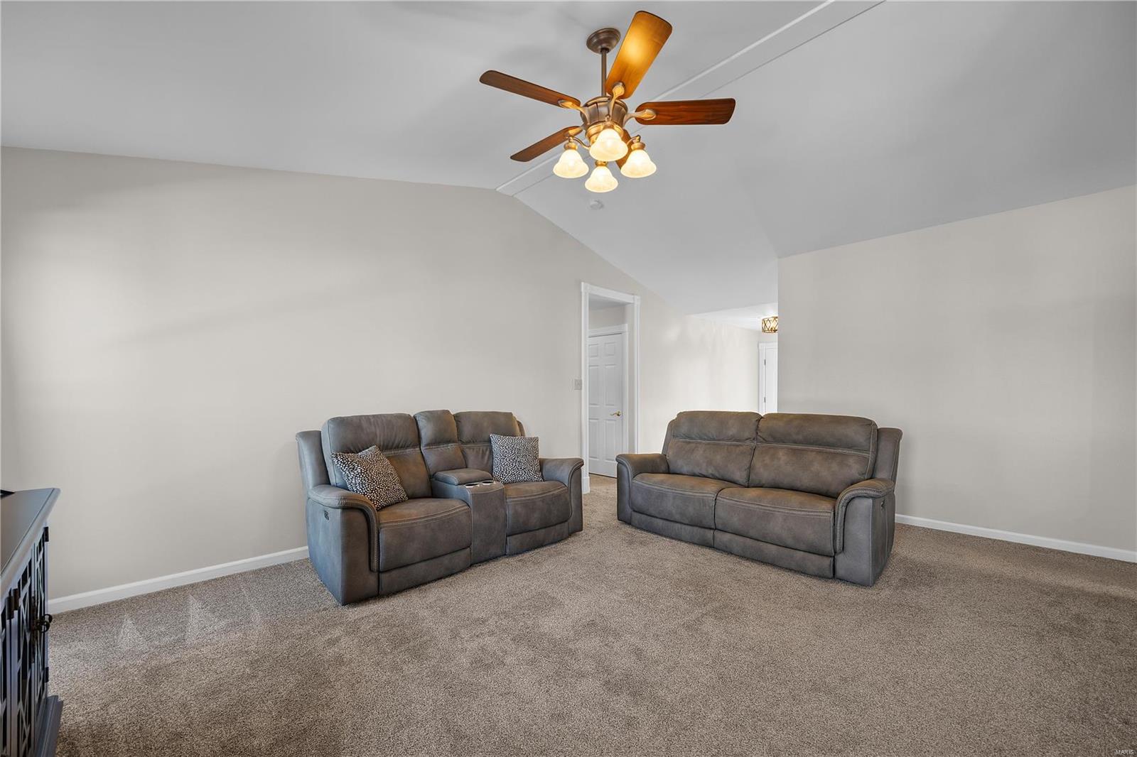 2435 Driftwood Court Property Photo 14