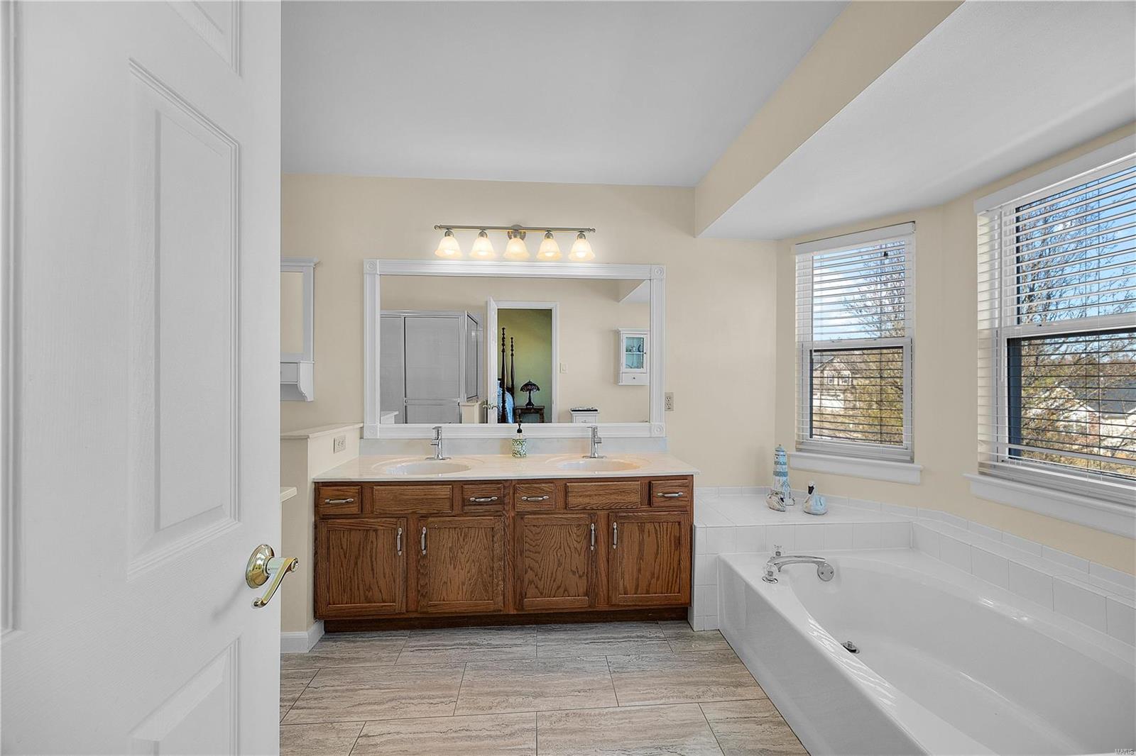 2435 Driftwood Court Property Photo 34