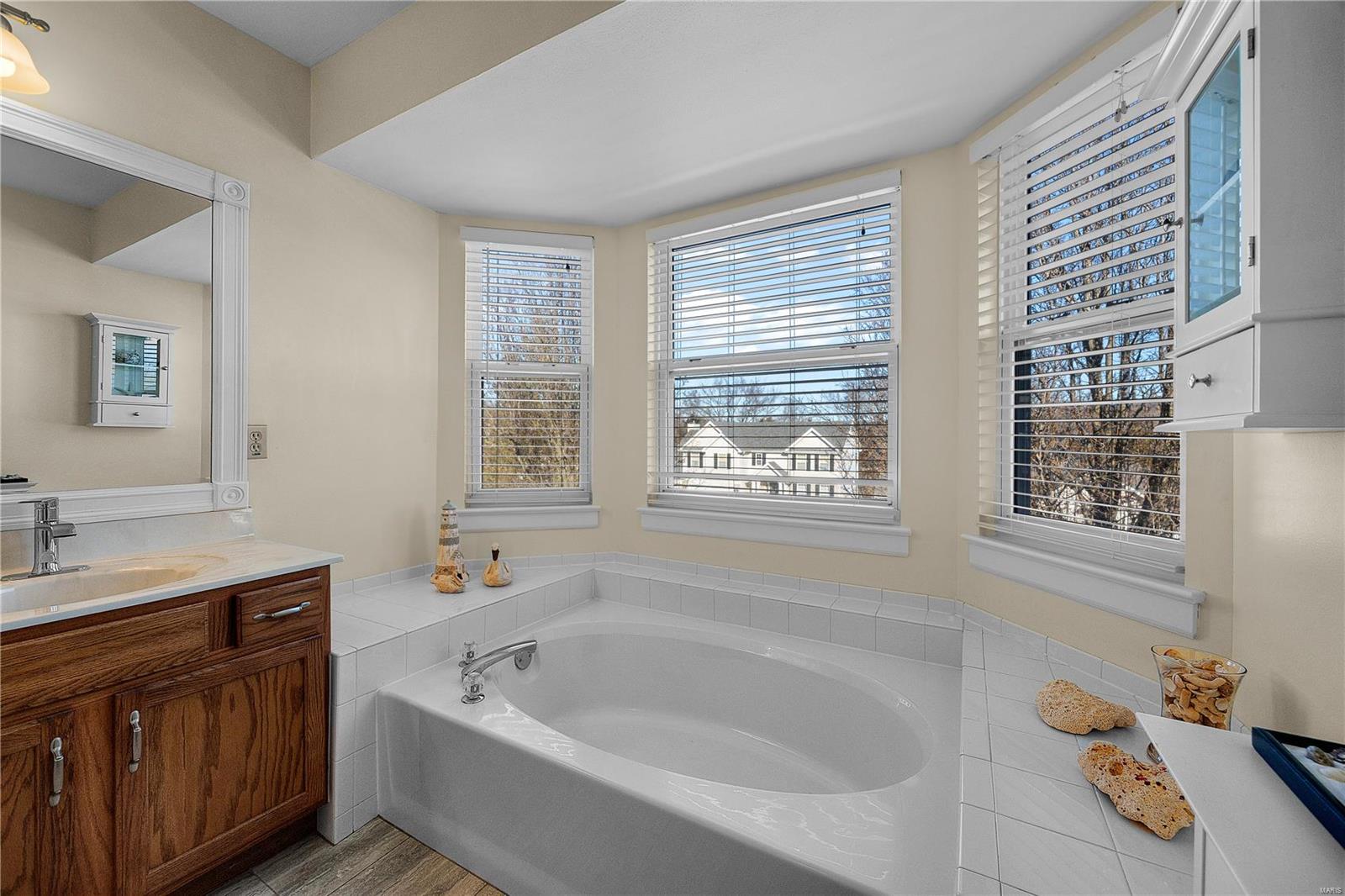 2435 Driftwood Court Property Photo 35