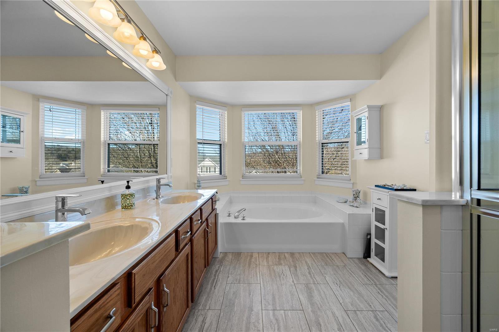 2435 Driftwood Court Property Photo 38