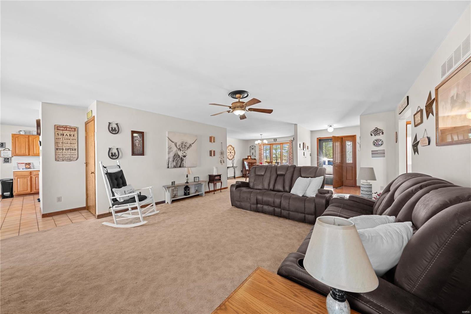 2457 W Outer Highway 61 Property Photo 5