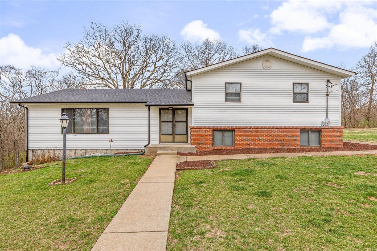 3358 Frontier Road Property Photo 1