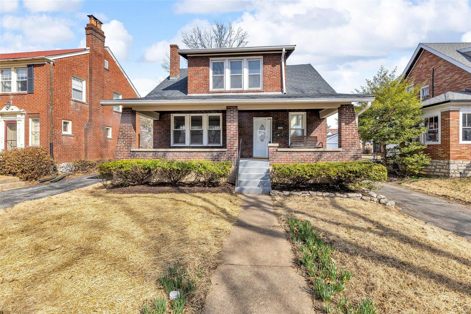 8127 Glen Echo Drive Property Photo 1