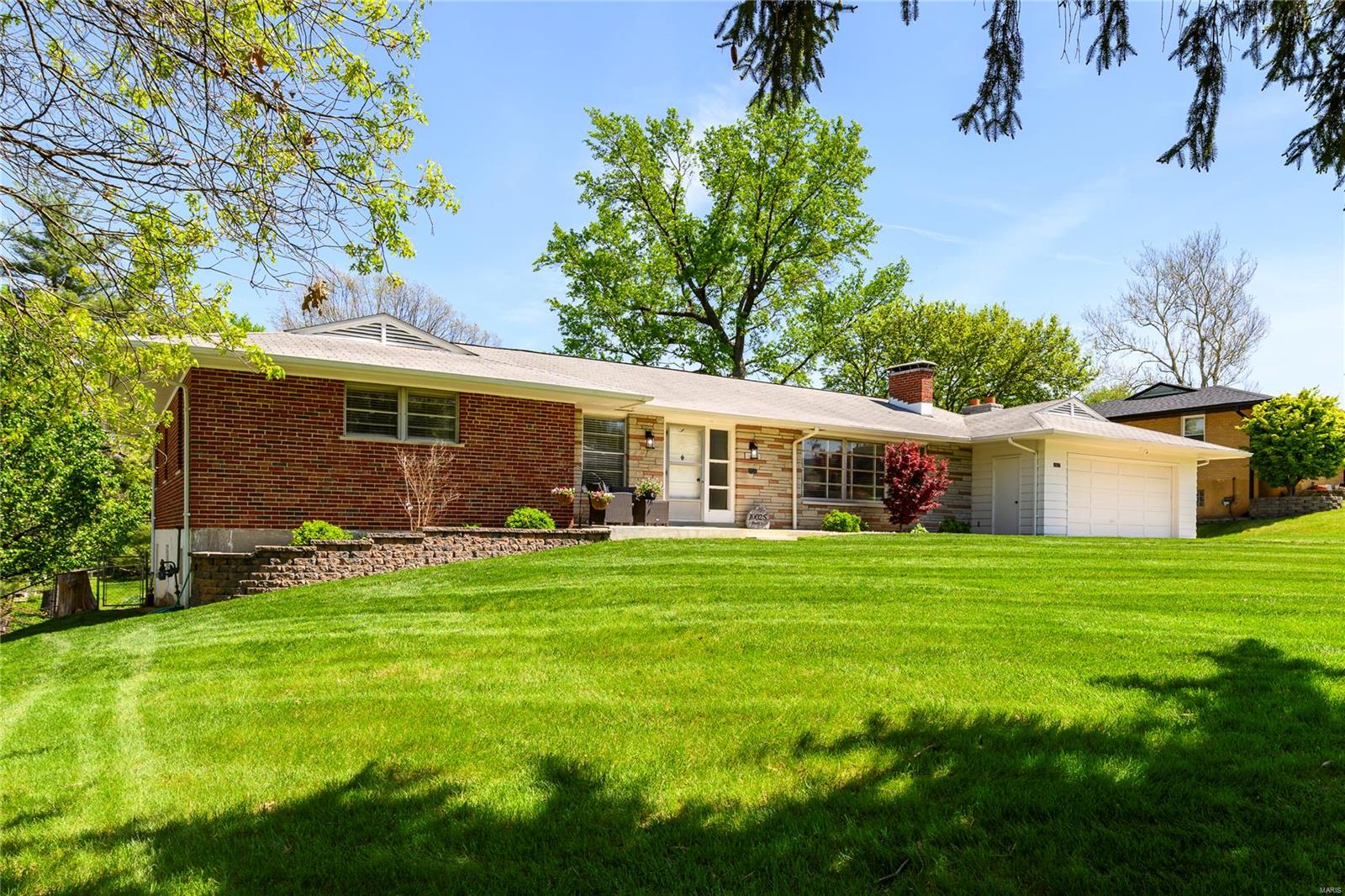 10025 Stonell Drive Property Photo 1