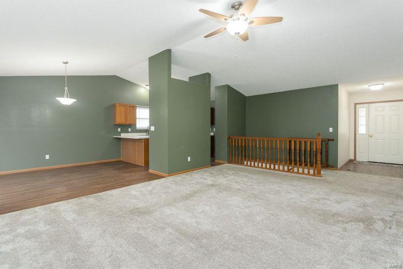 944 Falcon Drive Property Photo 8