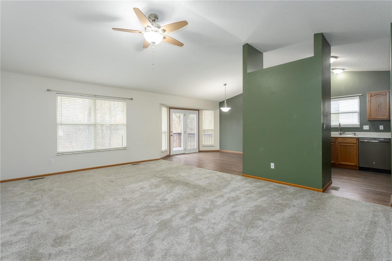 944 Falcon Drive Property Photo 12