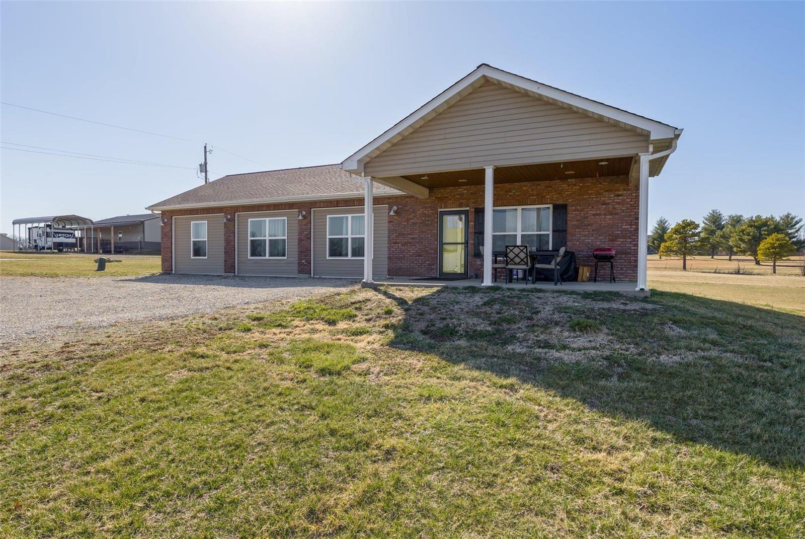 381 Madison Drive Property Photo 2