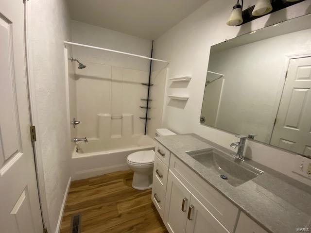 332 N School Property Photo 10
