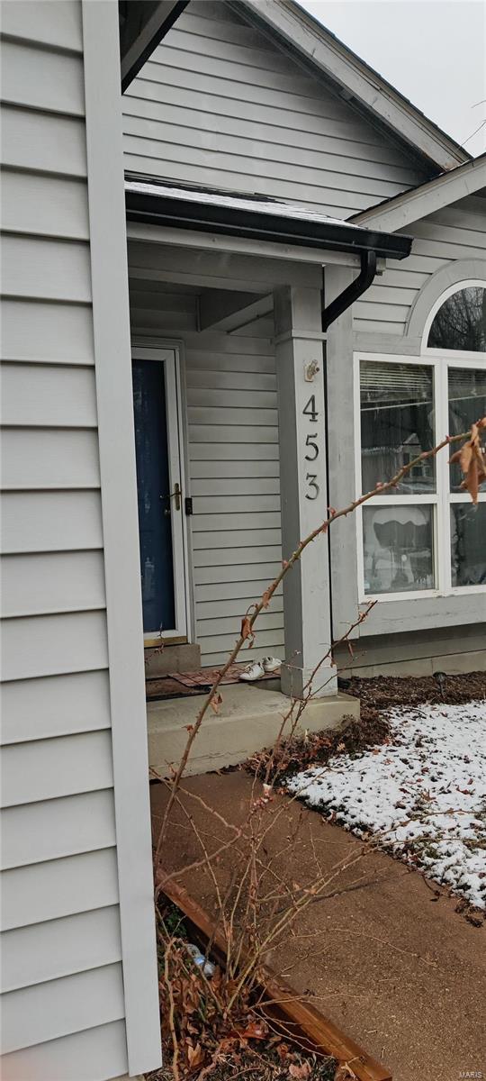 453 Seton Hall Court Property Photo 1