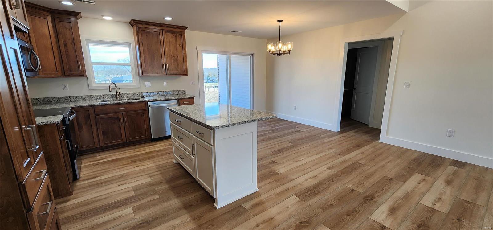 4021 Chapel Ridge Property Photo 7