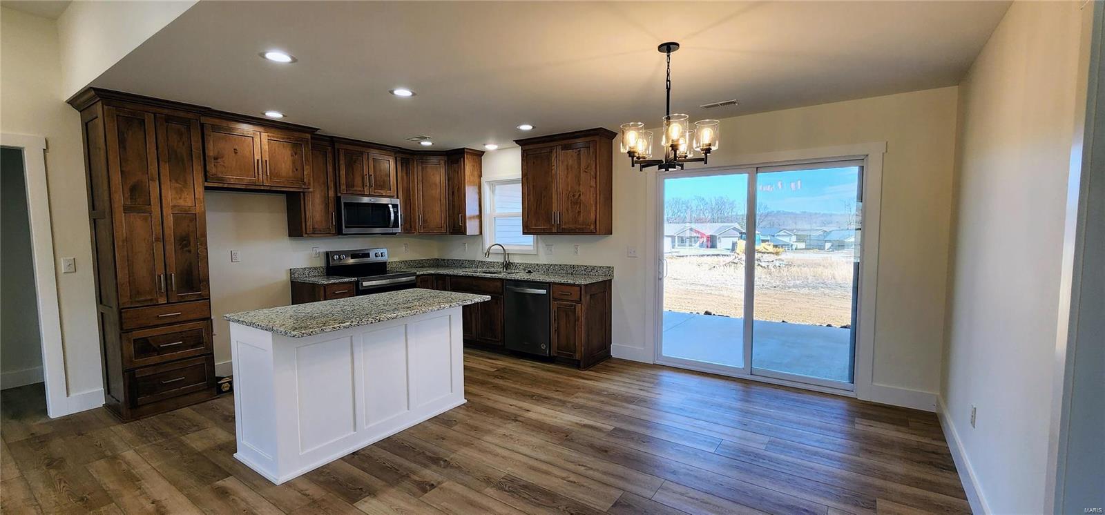 4021 Chapel Ridge Property Photo 8