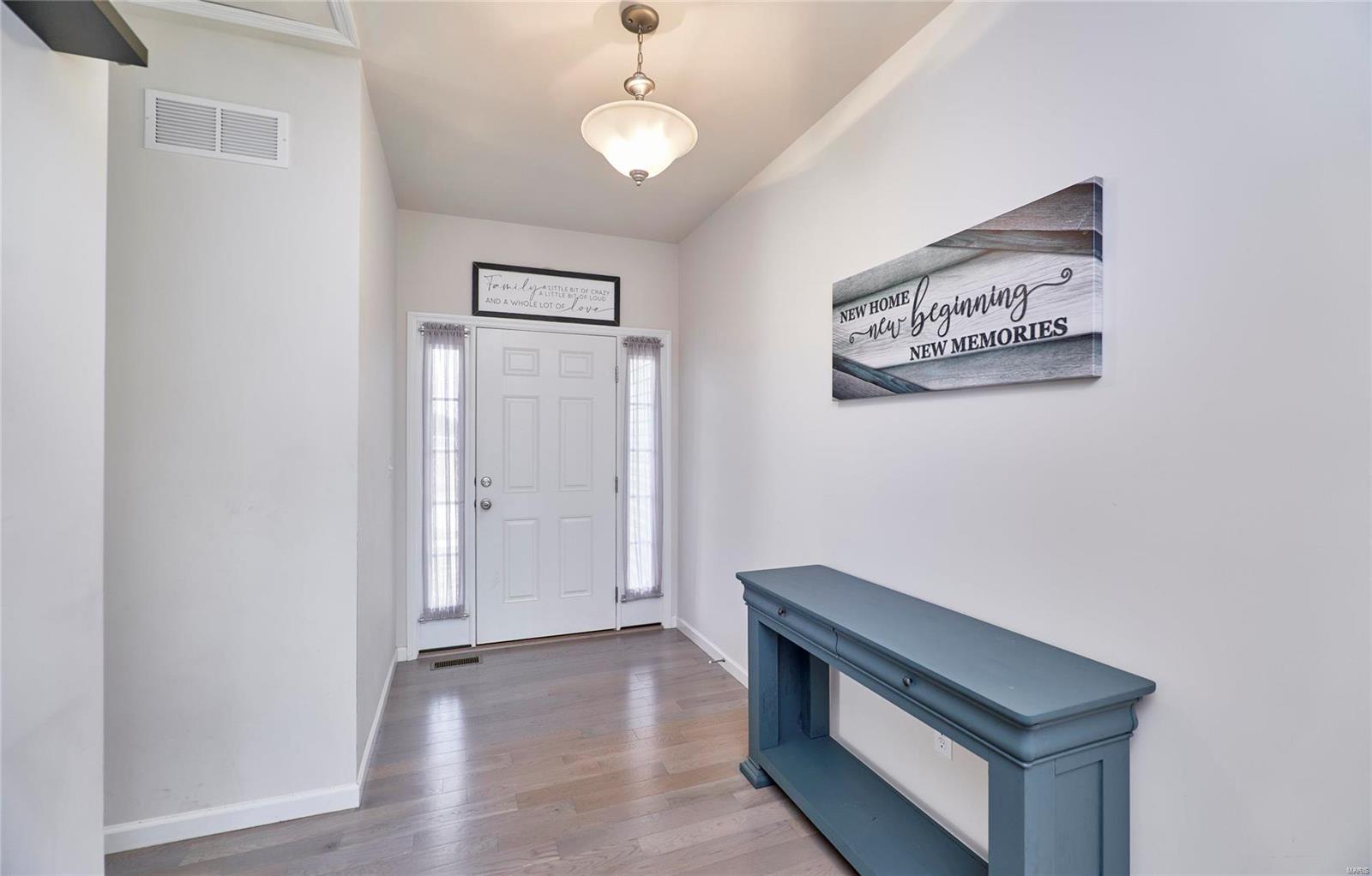 440 Rocky Mountain Drive Property Photo 3