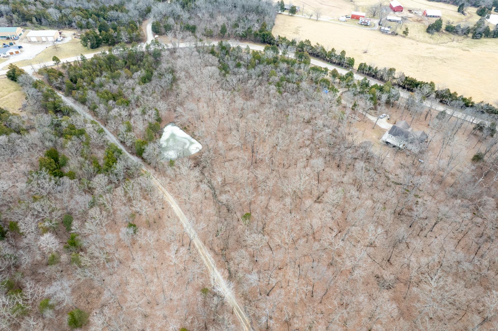 9911 State Route C Property Photo 3