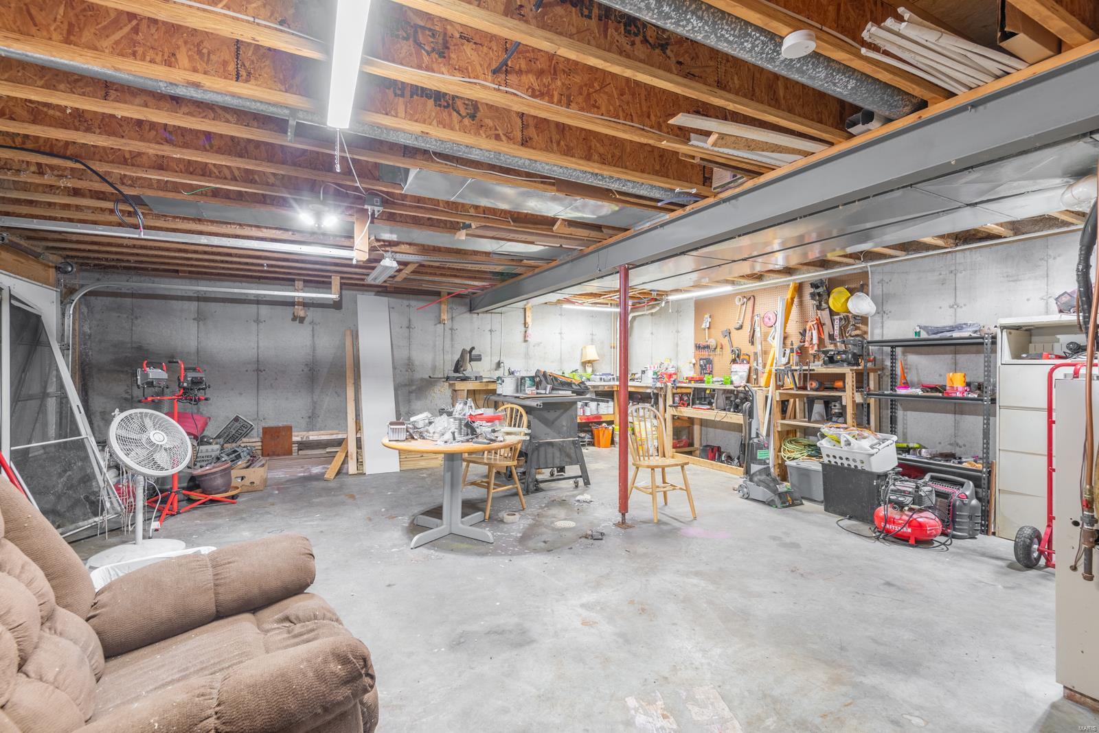 9911 State Route C Property Photo 38