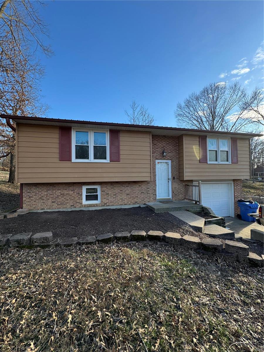 211 Tanglewood Drive Property Photo 3