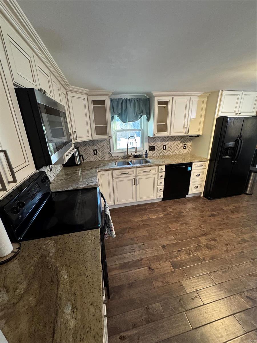 211 Tanglewood Drive Property Photo 15