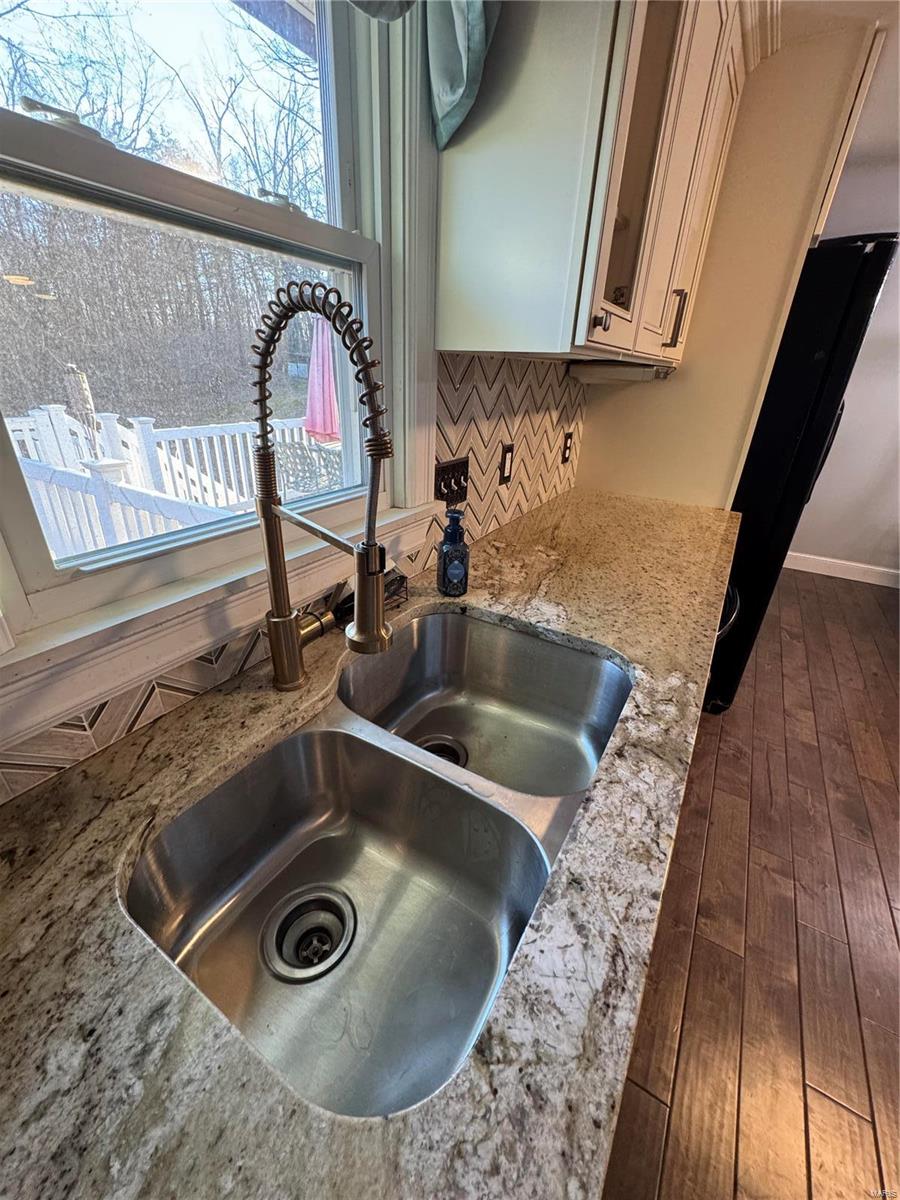 211 Tanglewood Drive Property Photo 17