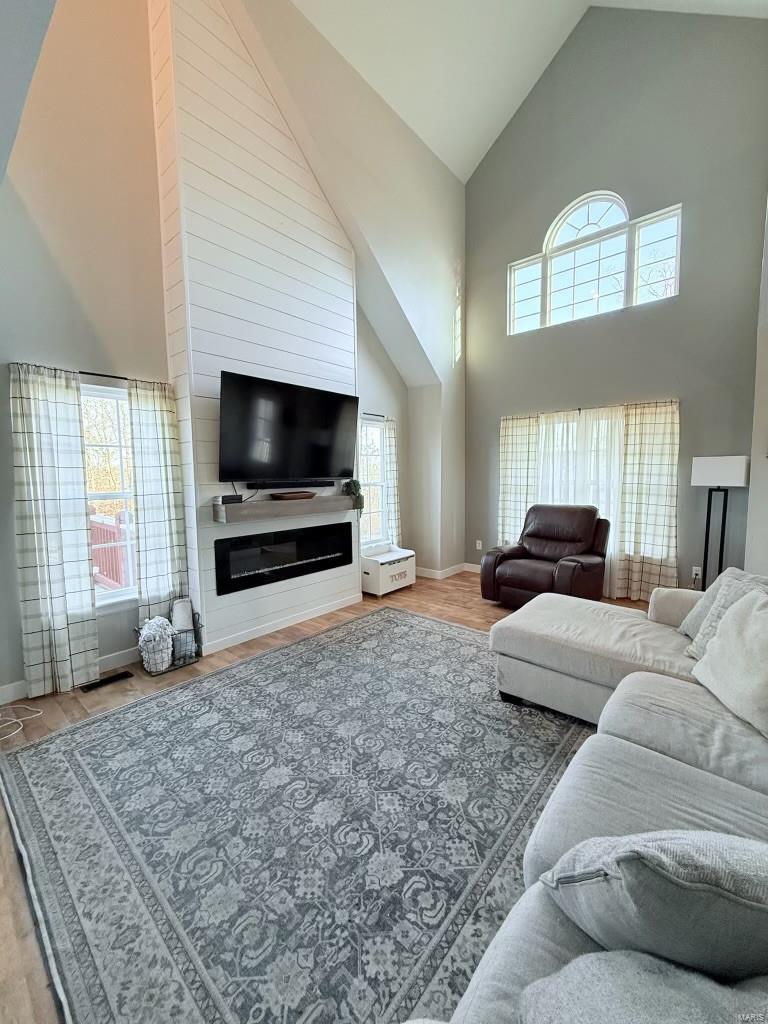 1808 Minda Rae Court Property Photo 2