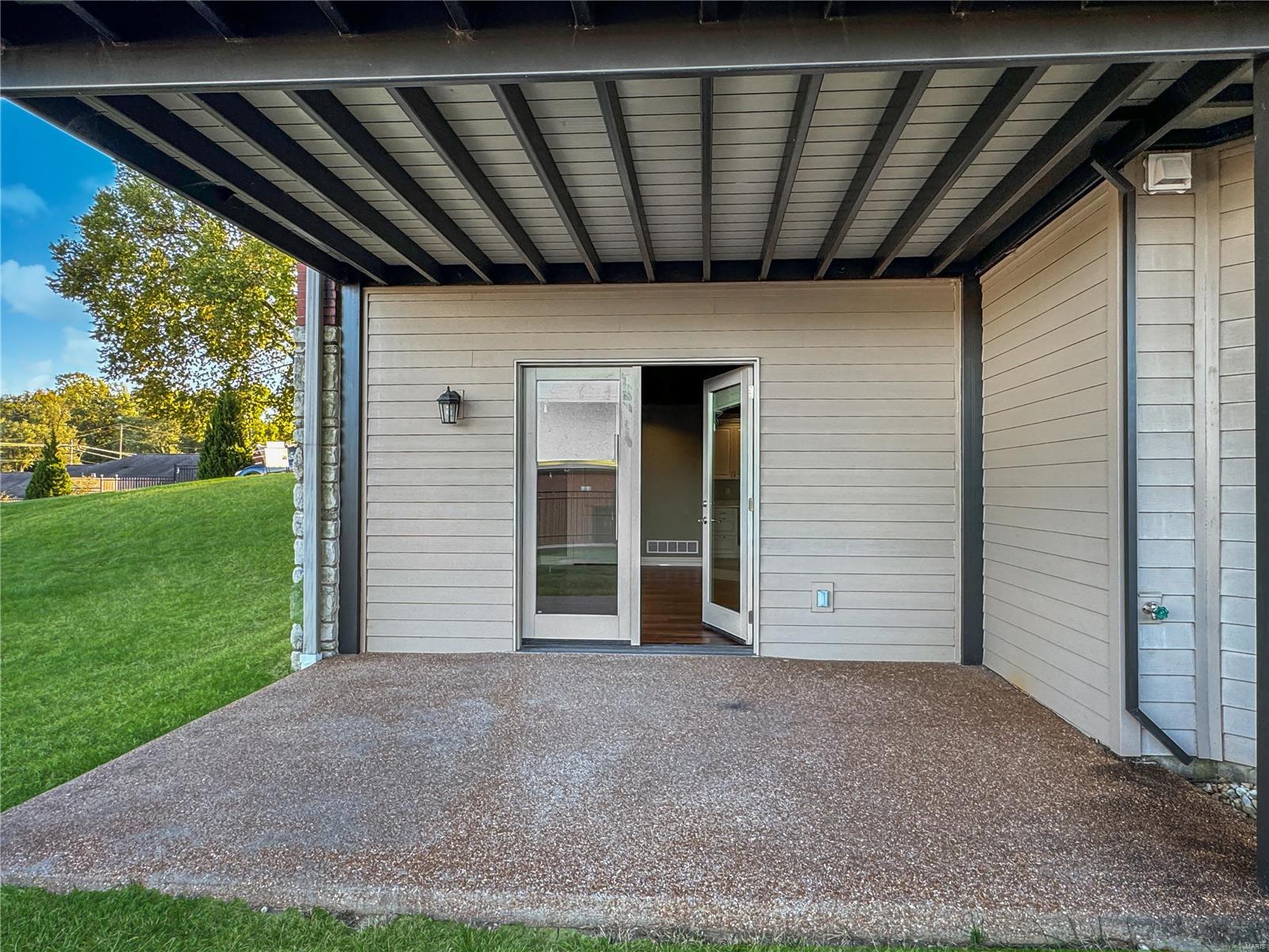 521 Rhine River Lane Property Photo 35