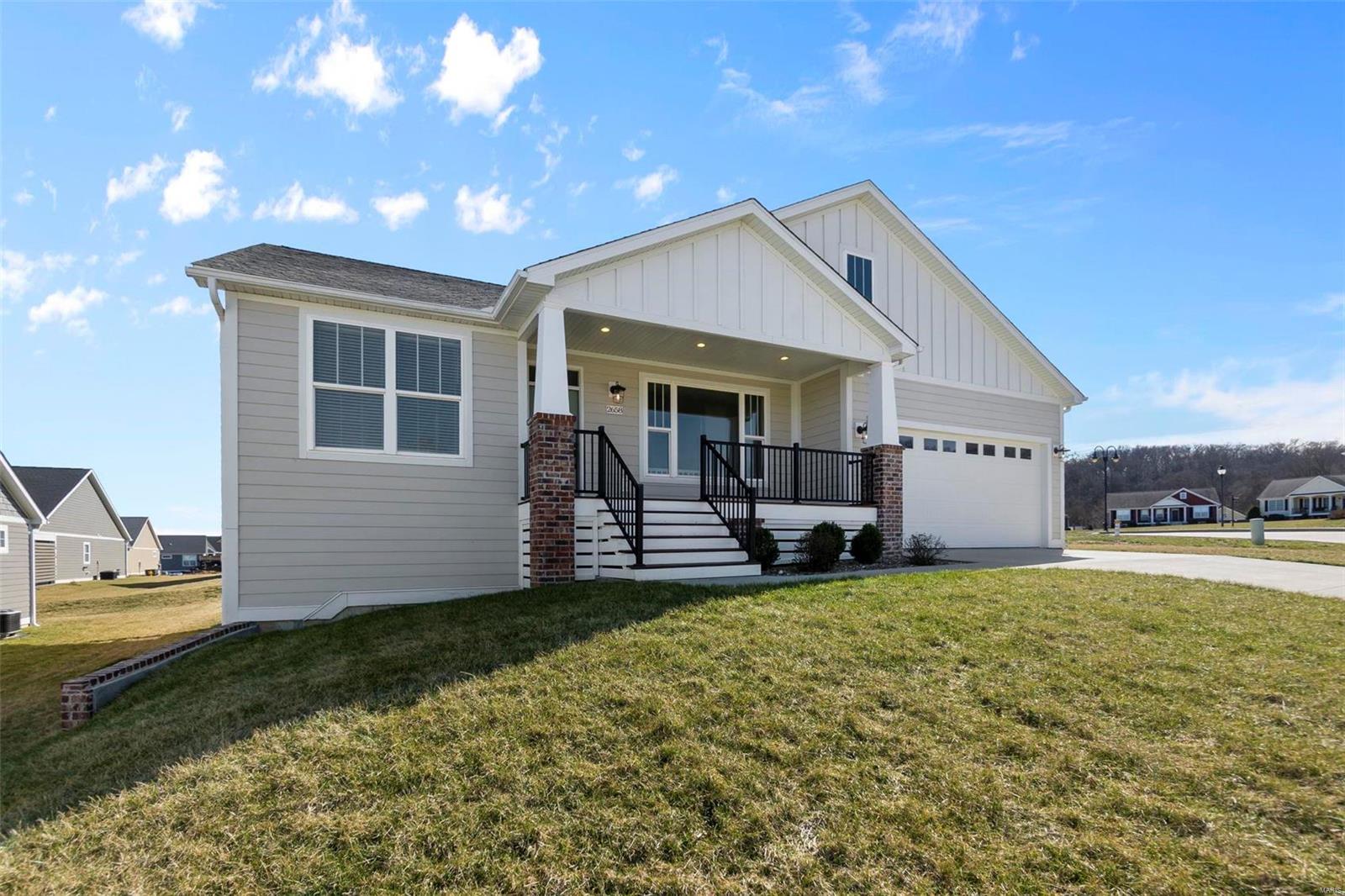 2658 Walden Boulevard Property Photo 2