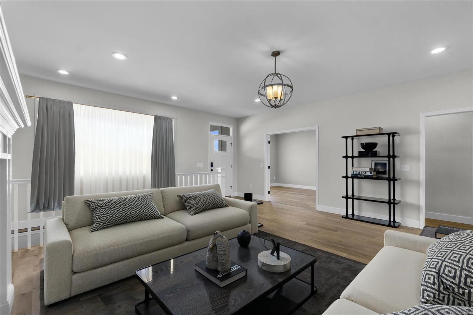 2658 Walden Boulevard Property Photo 8