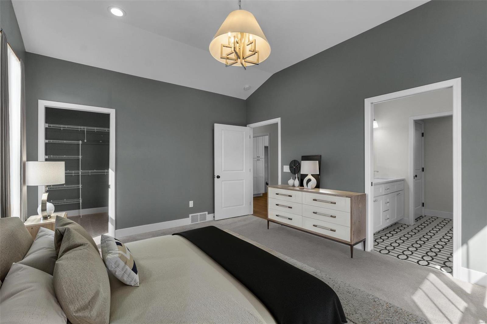 2658 Walden Boulevard Property Photo 18