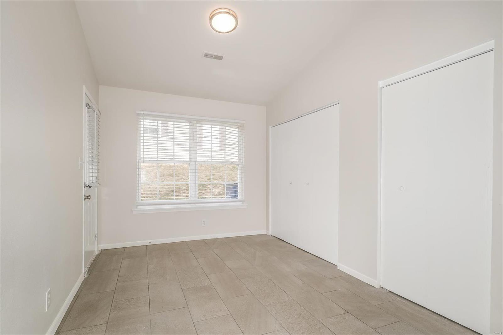 904 Summit Street Property Photo 6