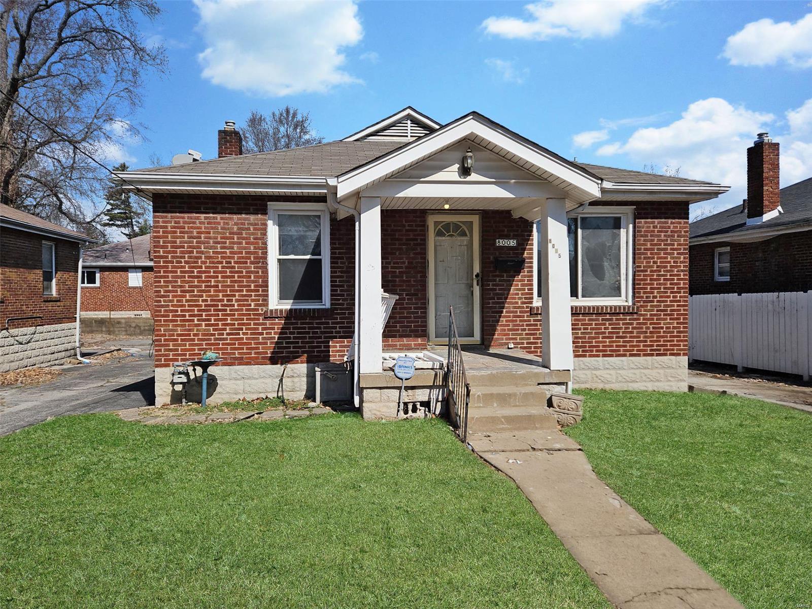 8005 Allen Avenue Property Photo