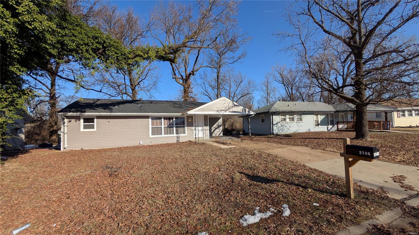 2105 Jannette Property Photo 1