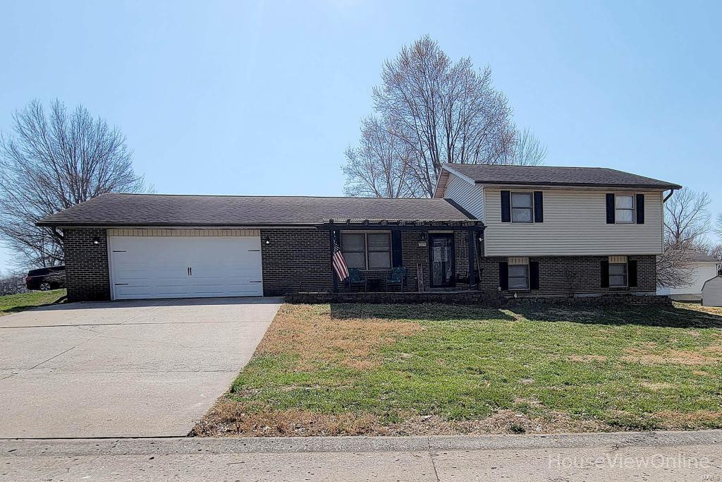 2579 Magnolia Avenue Property Photo 2