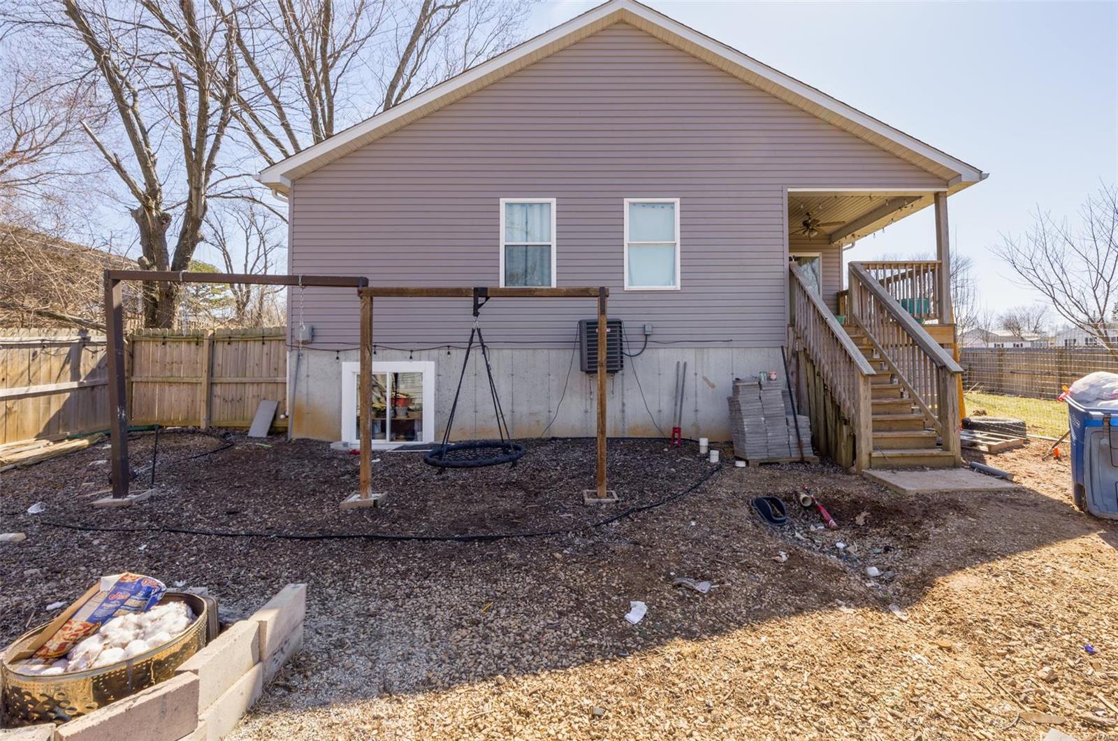 703 Locust Street Property Photo 7