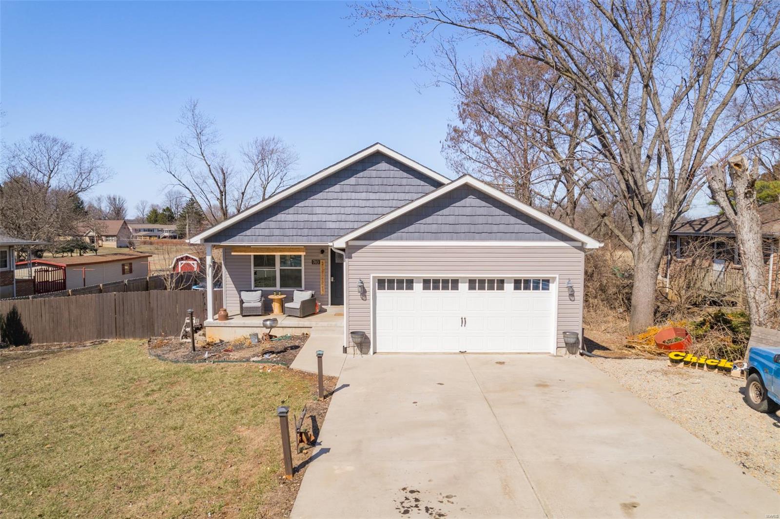 703 Locust Street Property Photo 20