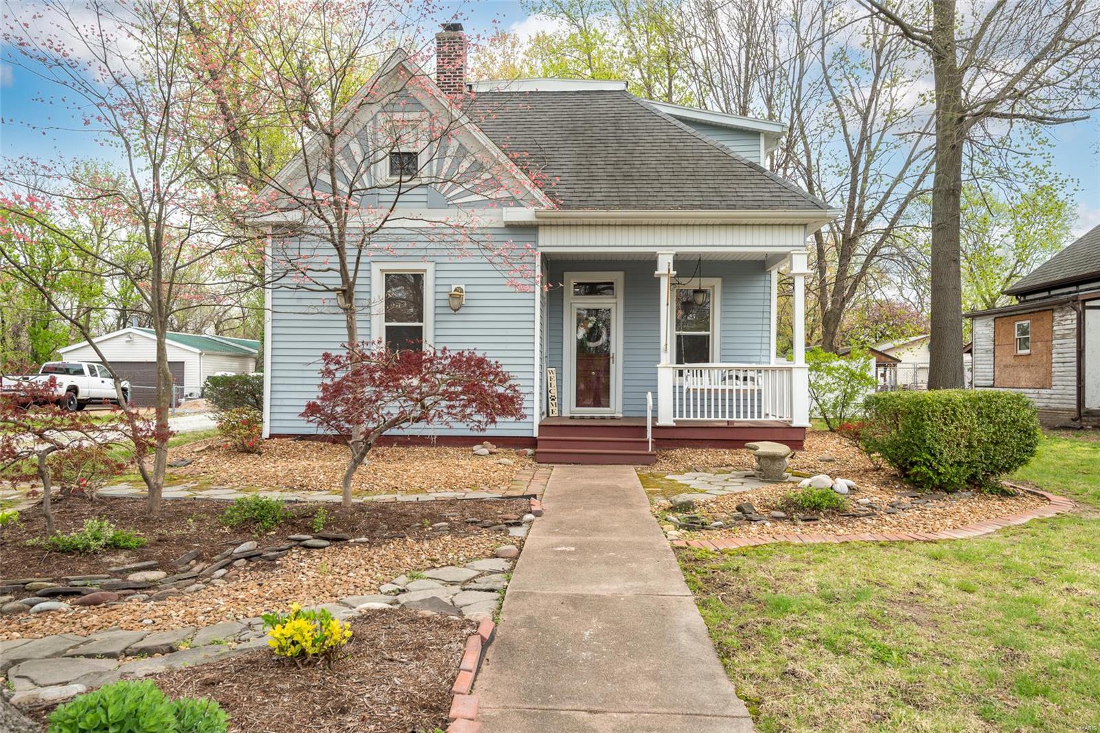 940 Hillsboro Avenue Property Photo