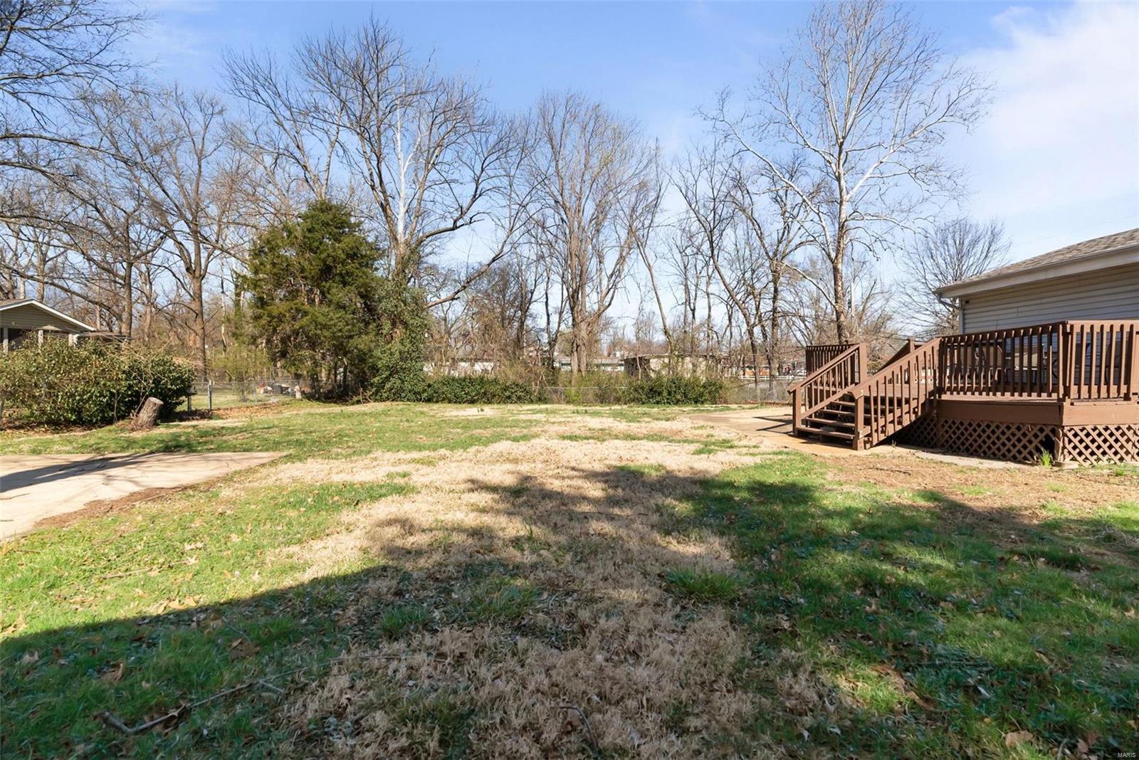 2005 Maple Lane Property Photo 6