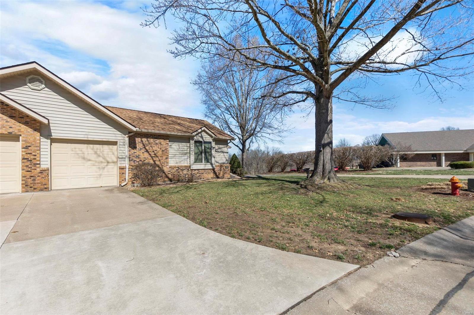 2218 Bent Creek Drive Property Photo 3