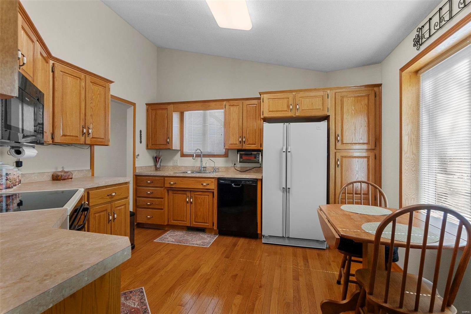 2218 Bent Creek Drive Property Photo 12