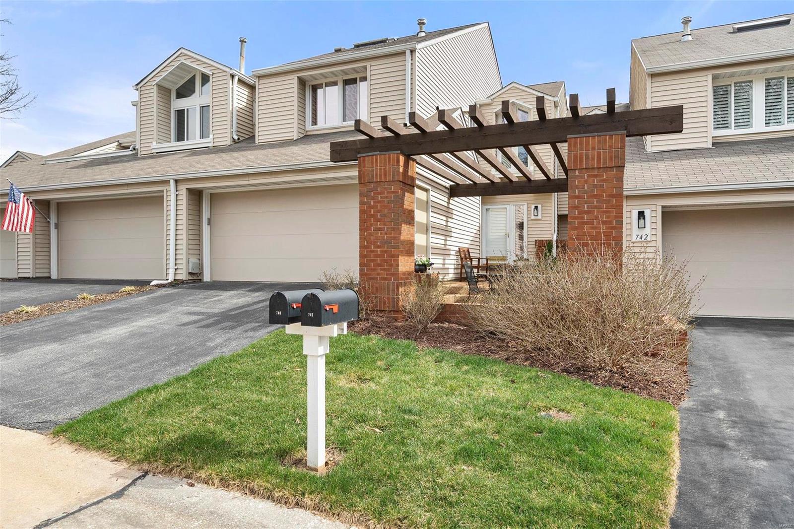 740 Ridgeview Circle Lane Property Photo