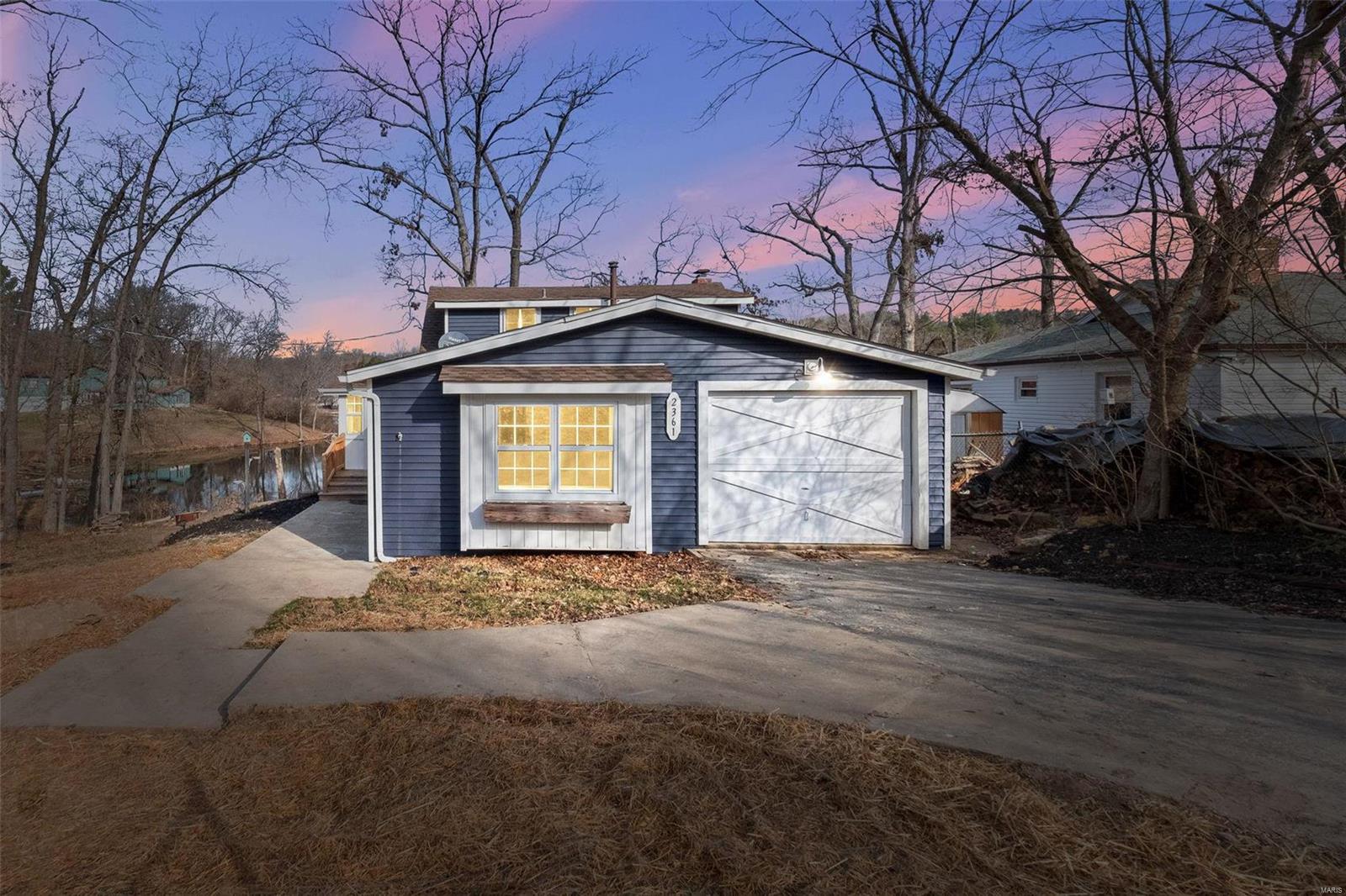 2361 S Lakeshore Drive Property Photo