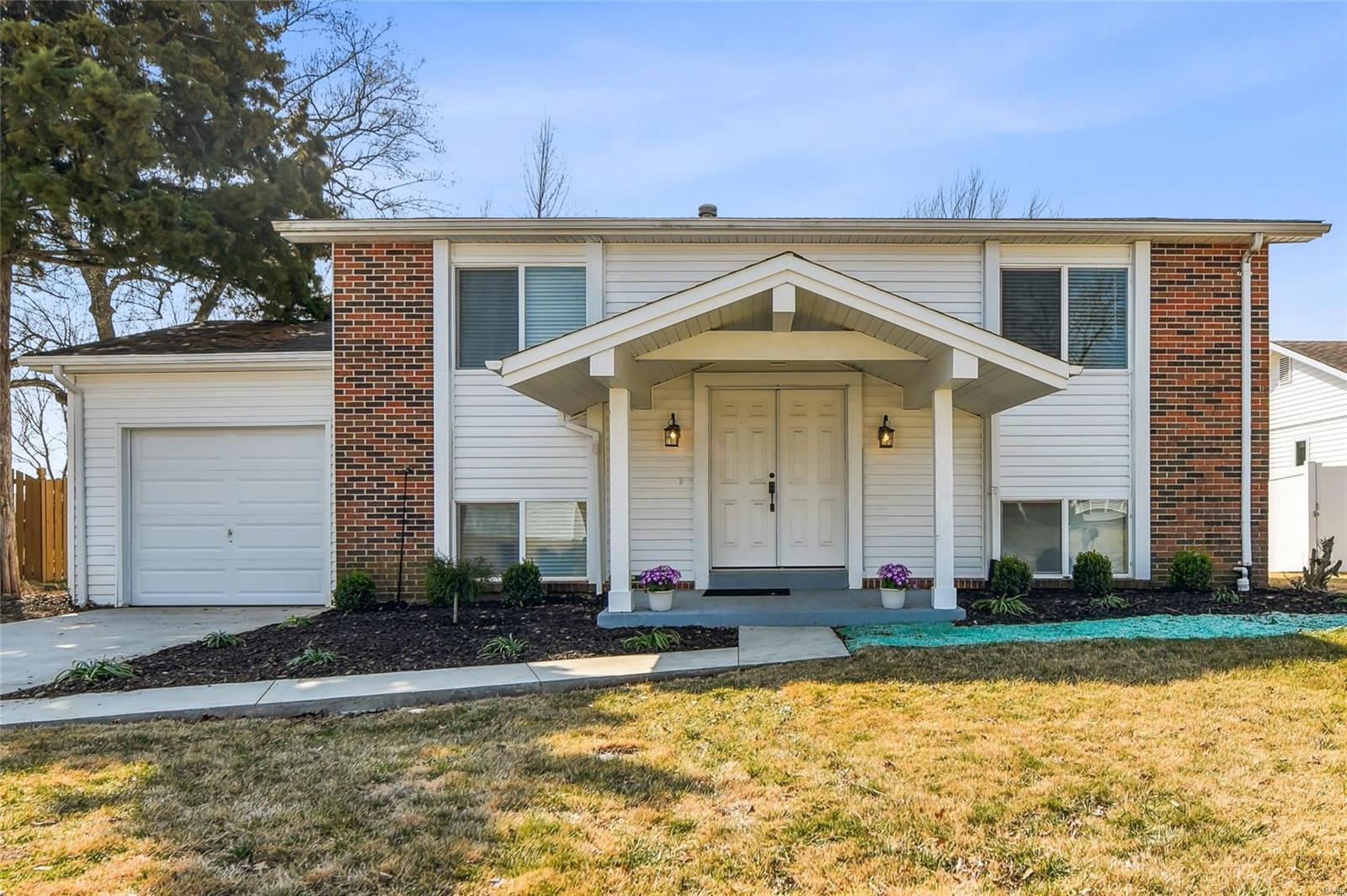 374 Novara Drive Property Photo