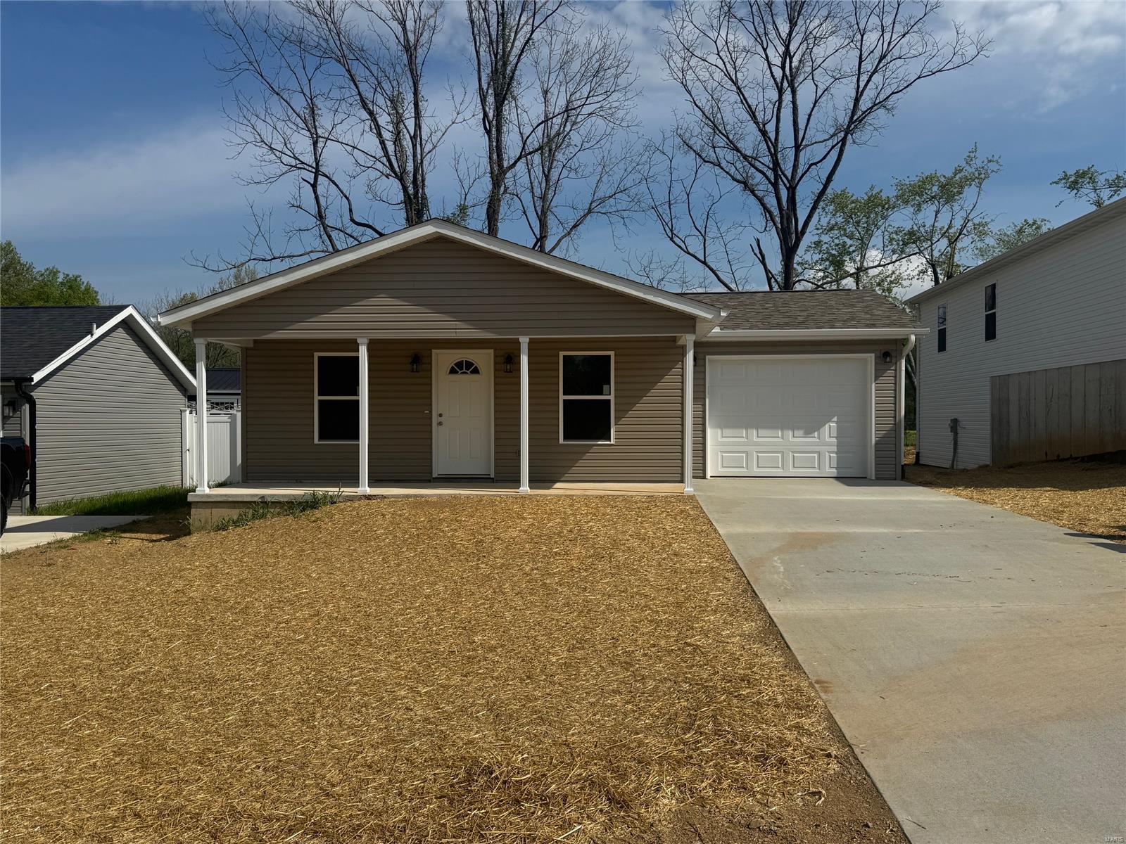 1566 Allenview Dr. Property Photo 1