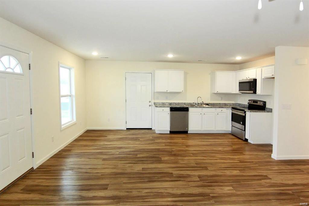 1566 Allenview Dr. Property Photo 2