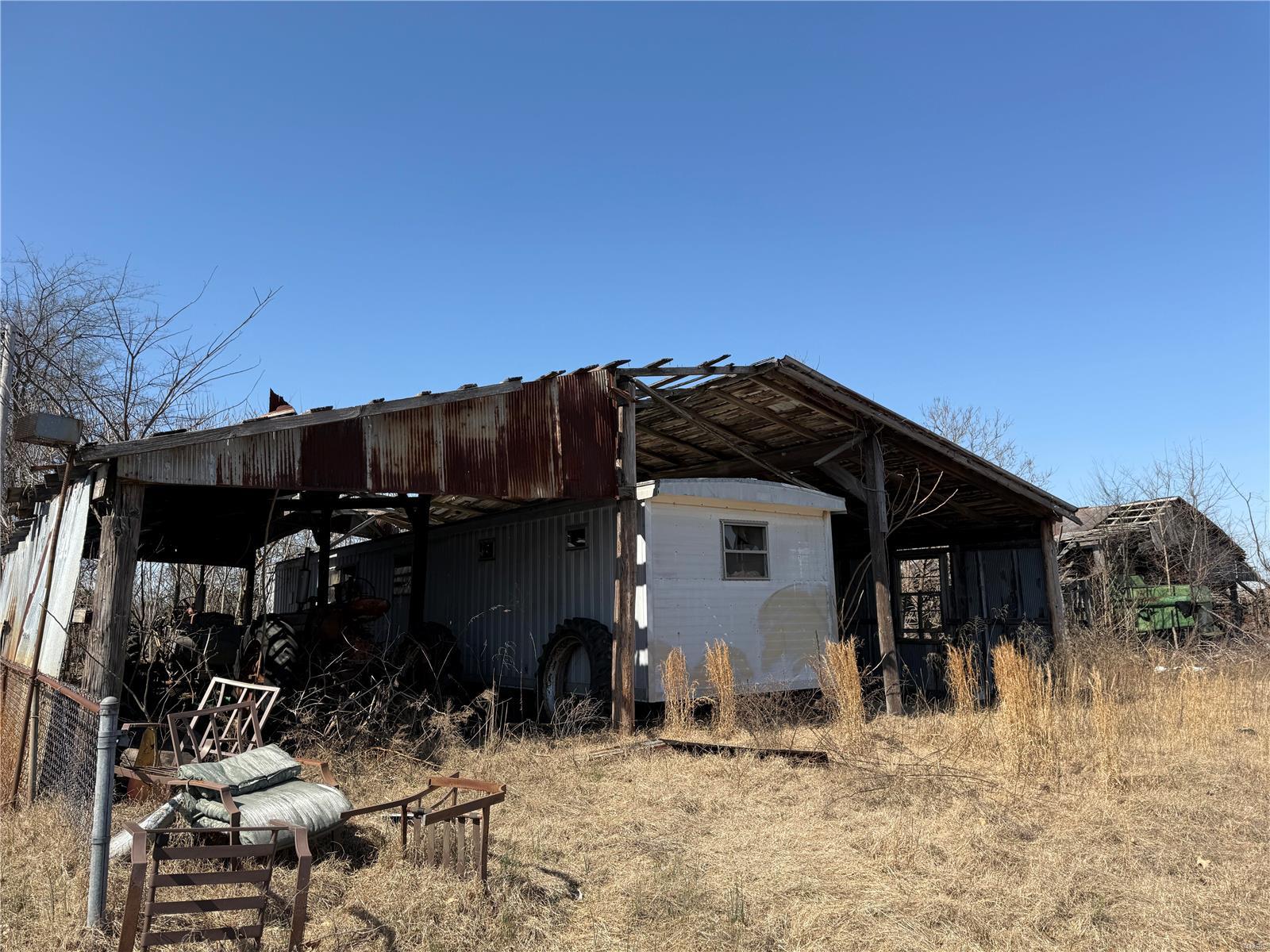 0 County 442 Road Property Photo 4