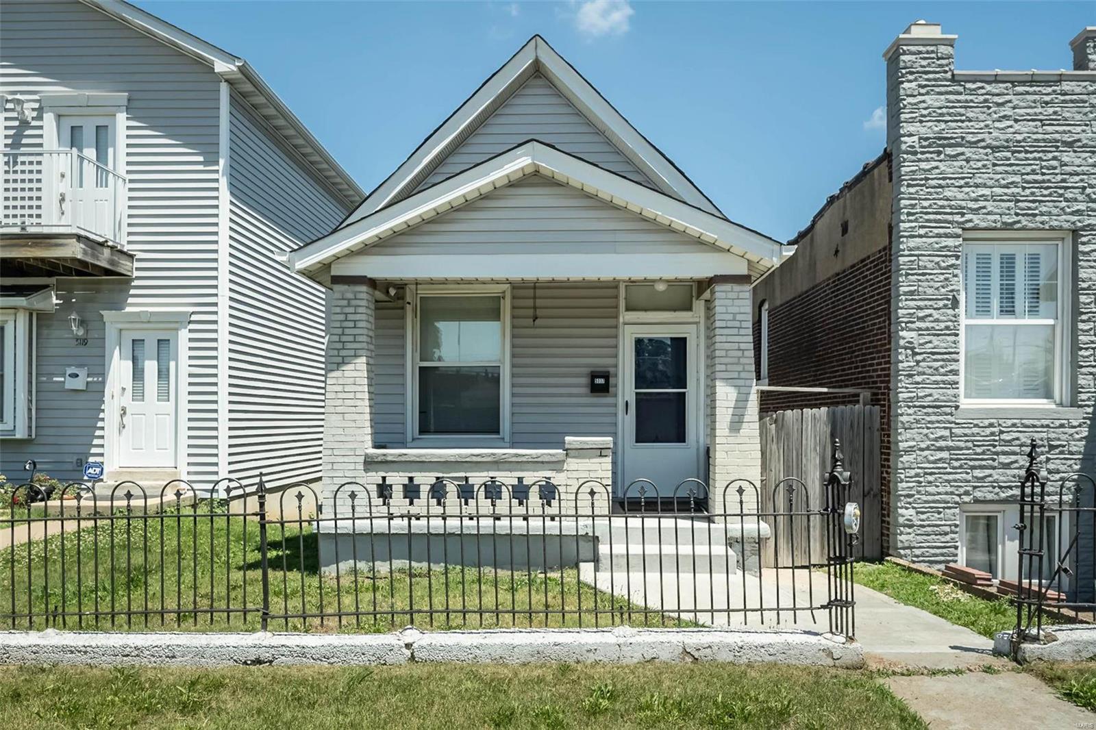 5117 Pattison Avenue Property Photo 1