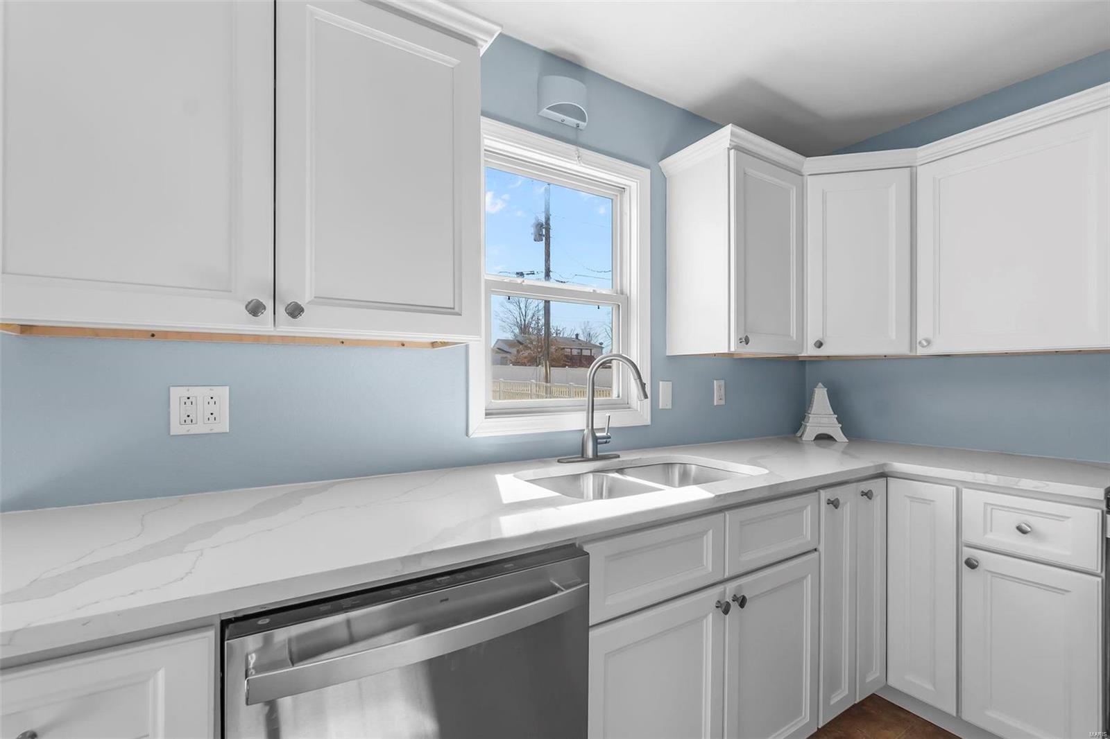 937 W Ste. Marie Street Property Photo 13