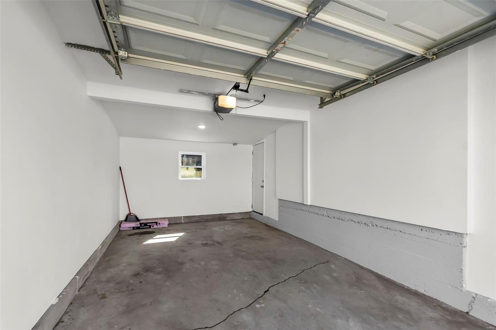 937 W Ste. Marie Street Property Photo 29
