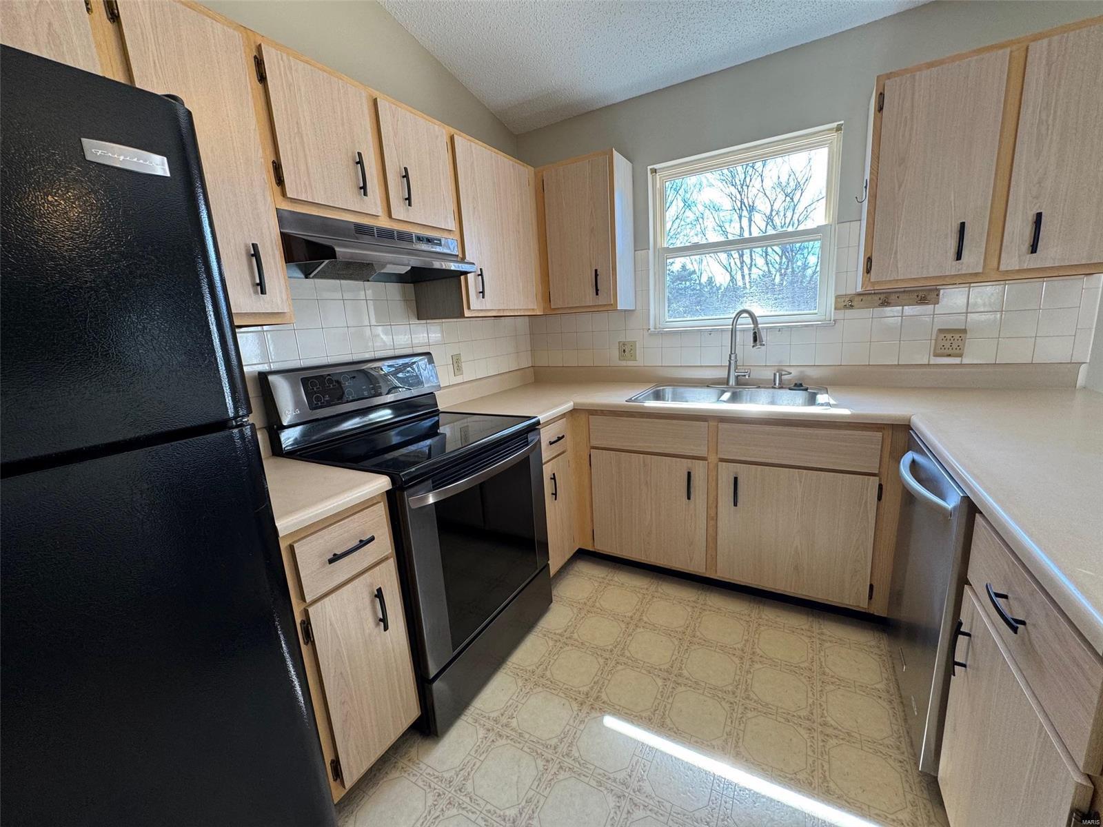 1624 Yesterday Way Property Photo 2