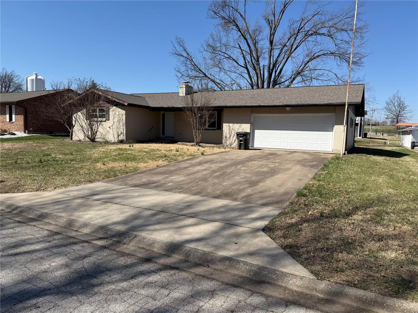 208 Richardet Street Property Photo 1