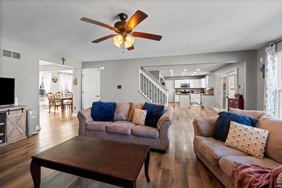 1207 Scenic Oaks Drive Property Photo 16